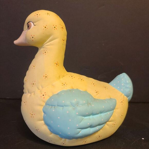 1980's Kimple Mold Ceramic Duck Yellow/Blue Quilted Look Hand Painted Engraved - Picture 3 of 9